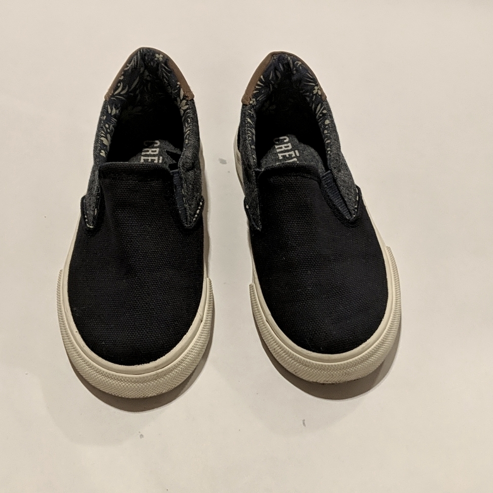 Crevo slip-ons